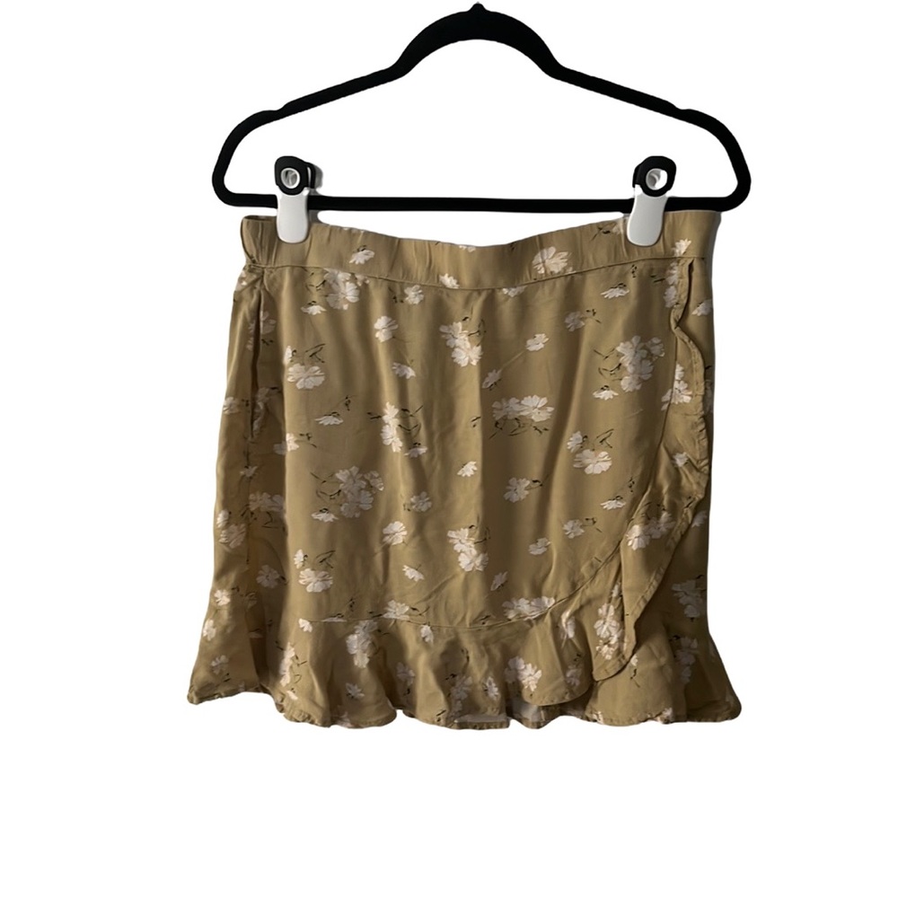 Flirty wrap skirt